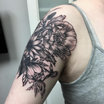 Tattoos - Mixed Floral on Shoulder- Instagram @michaelbalesart - 121892
